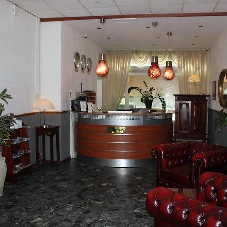 Skyline Hotel Роттердам Экстерьер фото